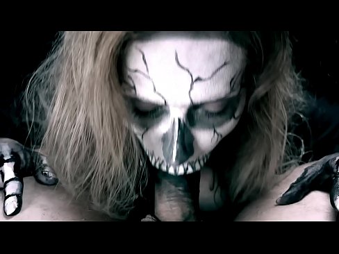 ❤️ Demonsko dekle sesa kurca s svojimi črnimi usti in pogoltne spermo. ️❌ Fucking video na porno sl.pornochaturbate.ru ﹏